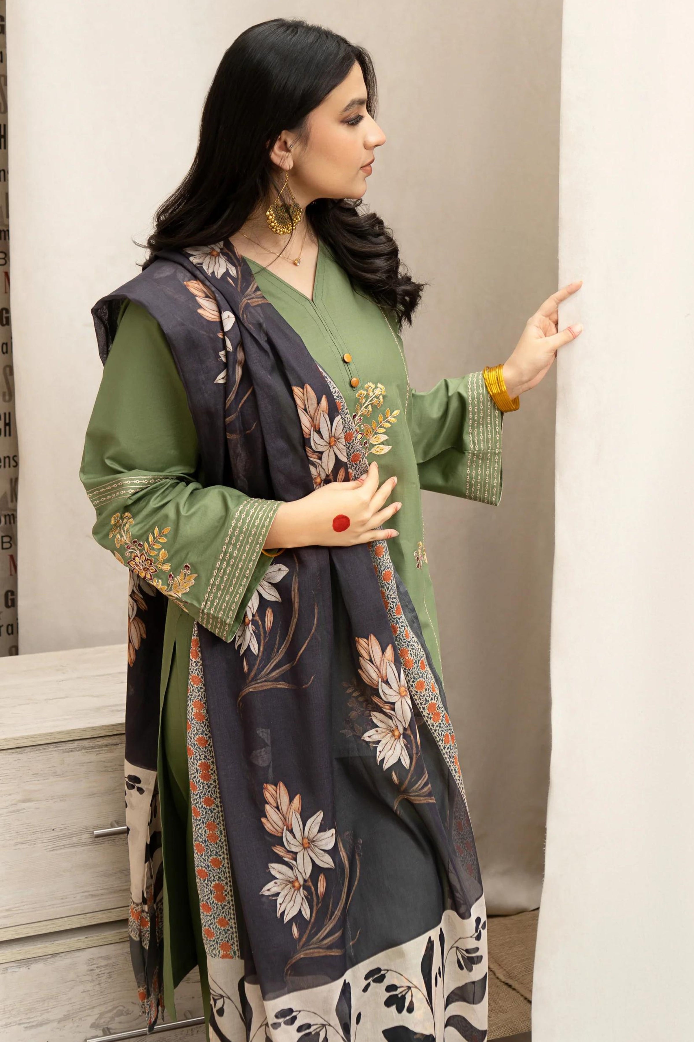 URGE - 3PC LAWN EMBROIDERED SHIRT WITH PASHMINA PRINTED SHAWL AND EMBROIDERED TROUSER